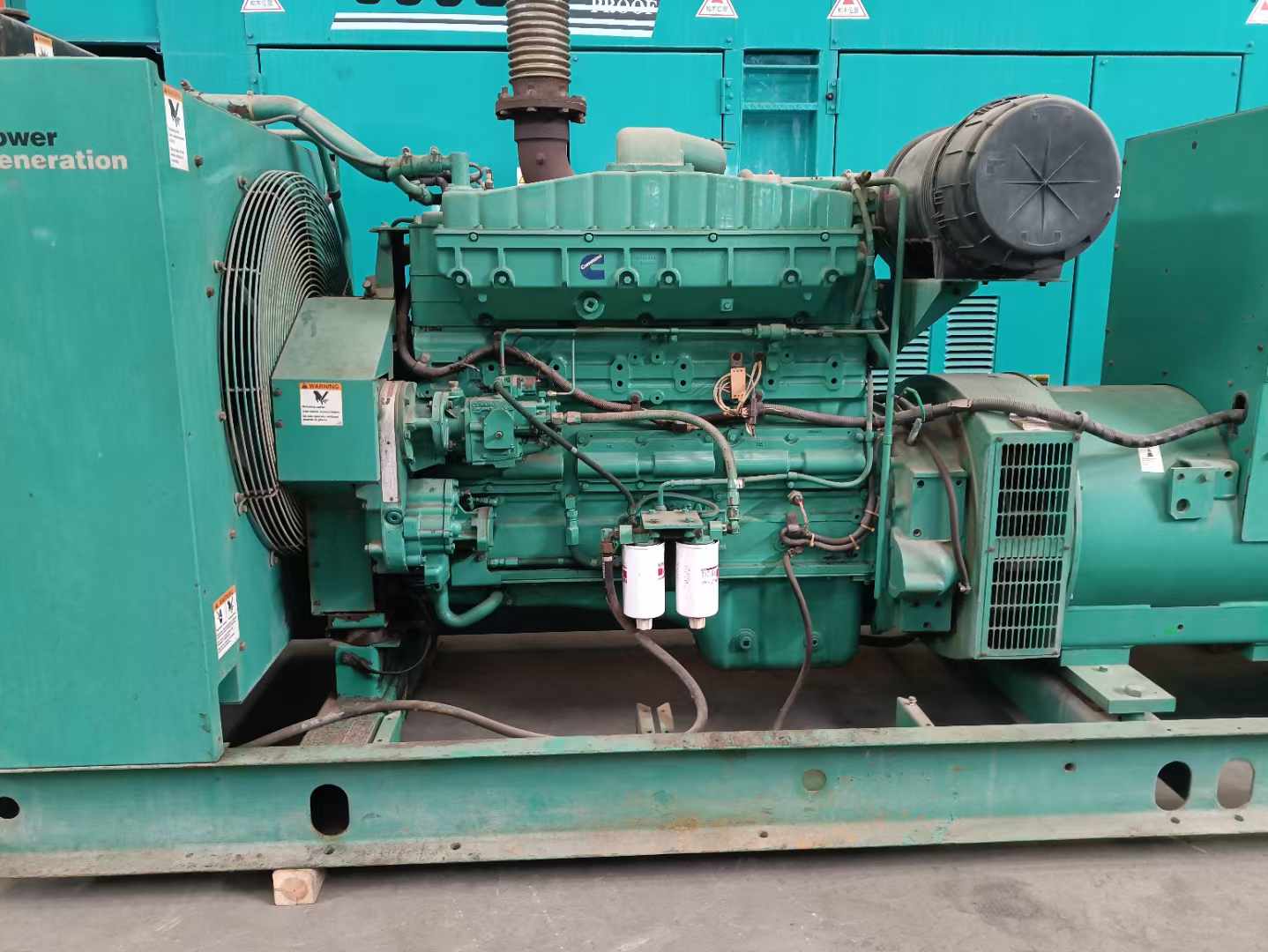 察雅过载会对 600kW 柴油发电机组造成哪些损害？