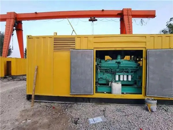 察雅冬季低温环境下，500KW发电机组应该选择什么类型的启动电瓶？